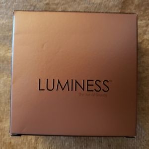 LUMINESS liquid makeup shade deep
